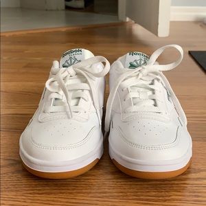 White Reebok Classic 7.5